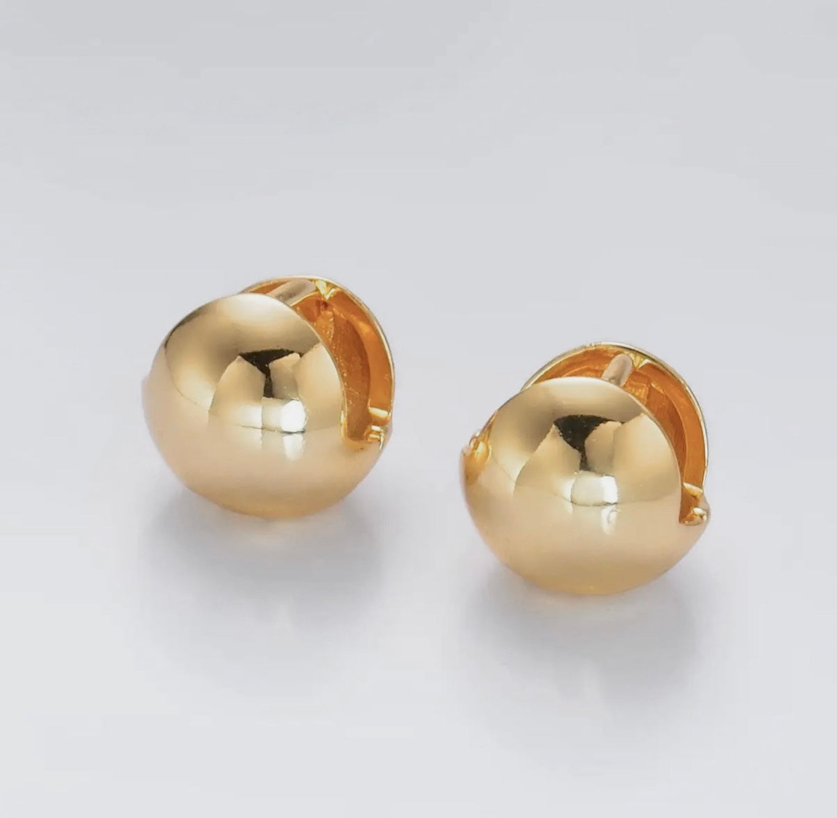 Chloe Huggie Earrings